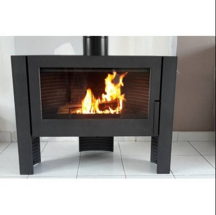 Invicta® Itaya Wood Burning Stove Cast Iron Fire place FRONT VIEW