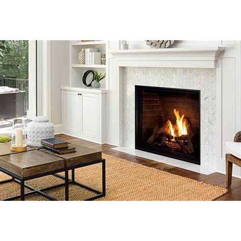 U37 Urbana Traditional Gas Fireplace SAMPLE PHOTO